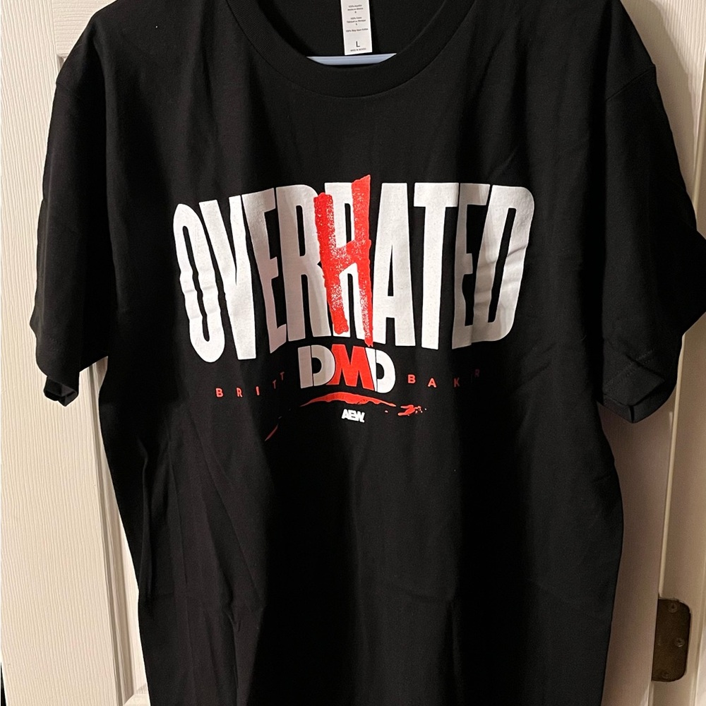 Aew Wrestling Dr. Britt Baker Dmd Men’s Large T-Shirt